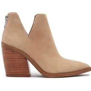 VINCE CAMUTO Foxy True Taupe Suede GIGIETTA Point Toe Block Heel Bootie-Size 7